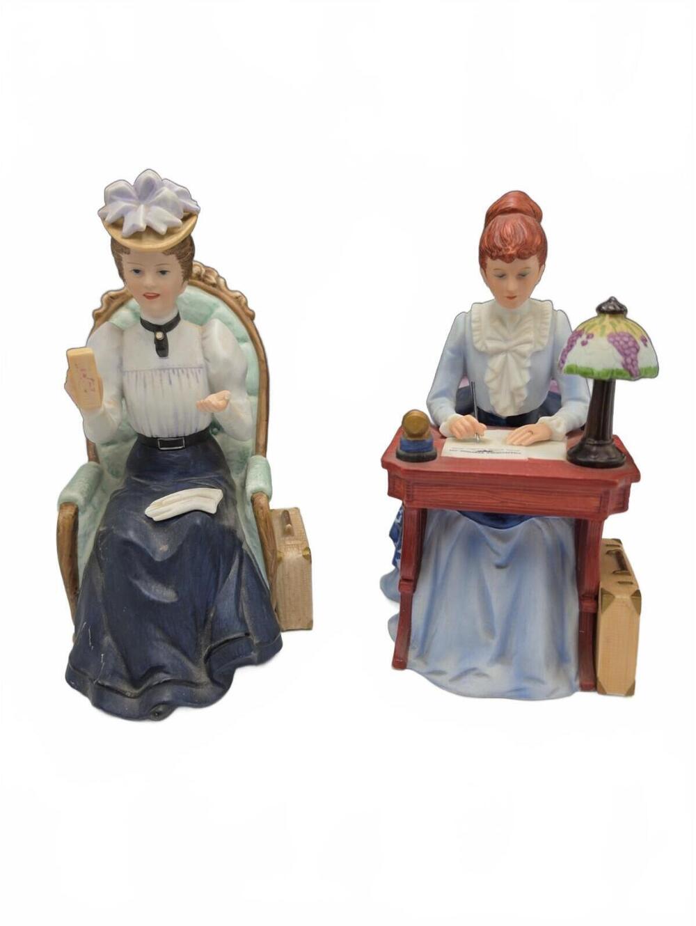 Vintage Avon Albee Award Porcelain Figurines 1982 & 1985 Made in Japan Set of 2